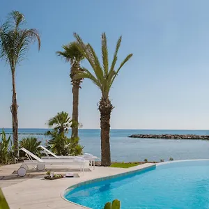 Lebay Hotel